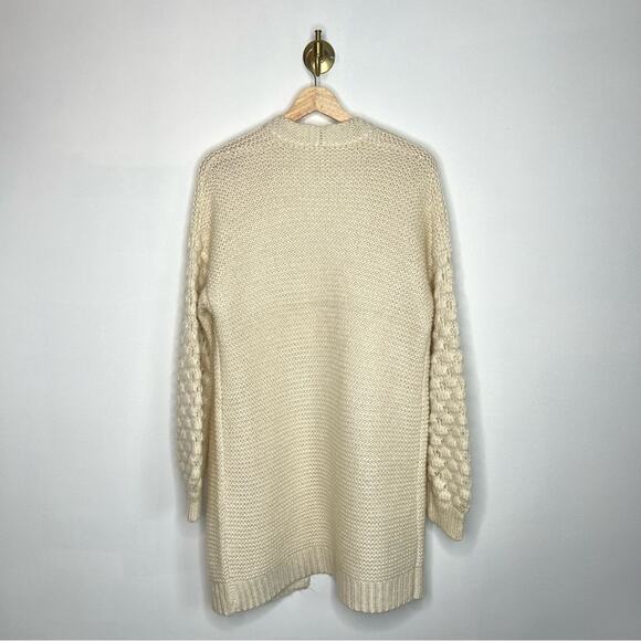 Hem & Thread Oversized Chunky Knit Cardigan Cream - Picture 3 of 5